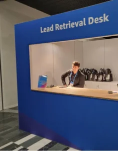 Lead-Retrieval-Desk